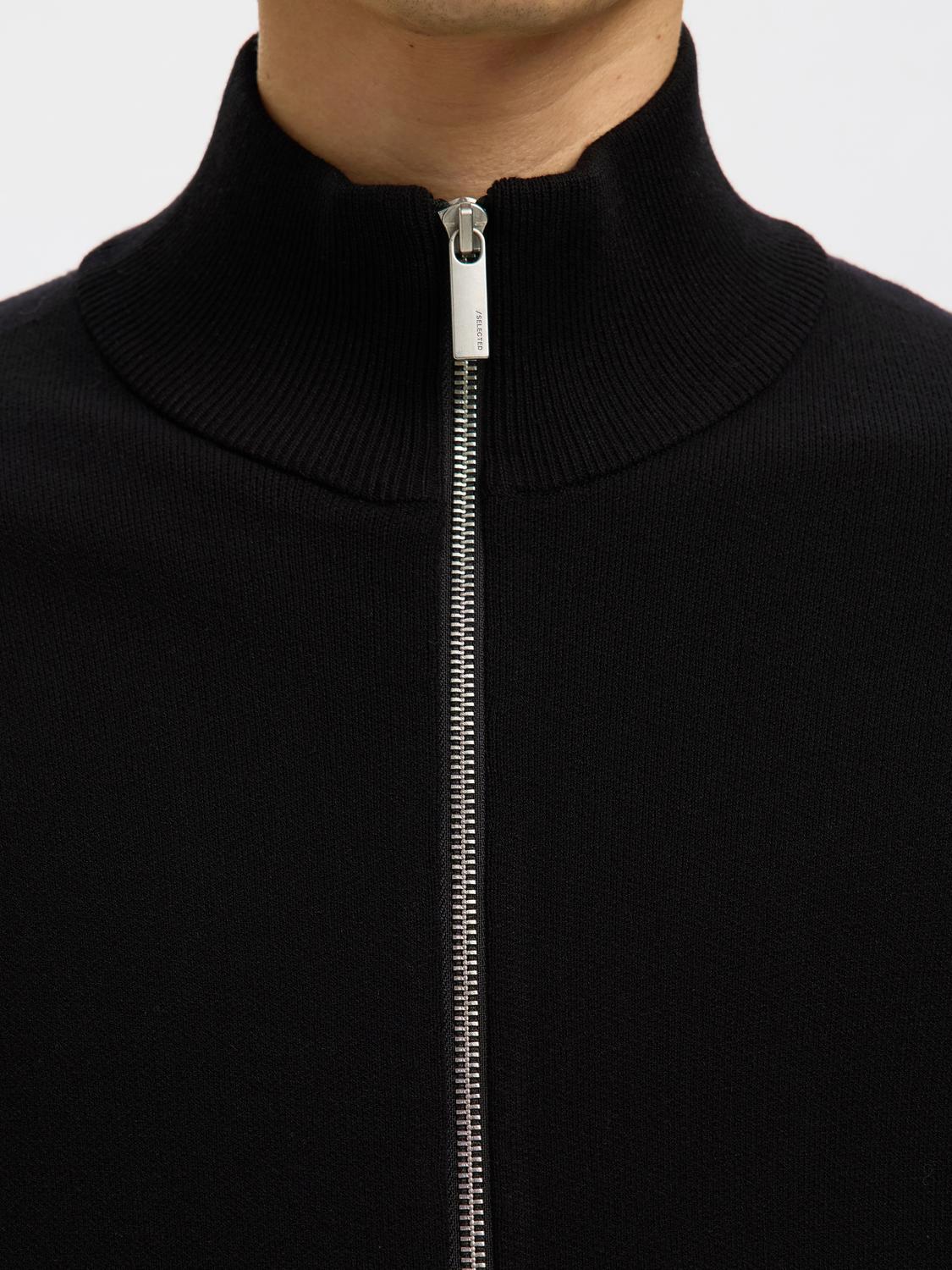 model_shot-detail